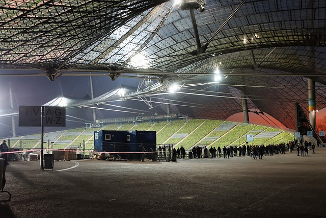 她巧妙地运 她巧妙地运